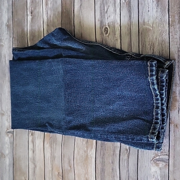 Levi's 502 dark wash regular taper sample jeans with 32.25" inseam - Picture 10 of 12